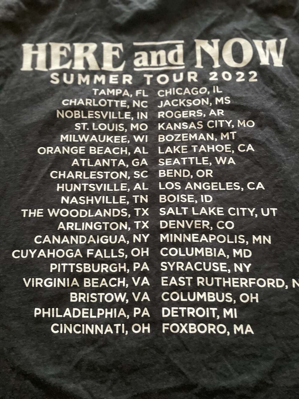 Kenny Chesney Here and Now Summer Tour 2022 Graphic T-Shirt - Picture 6 of 6